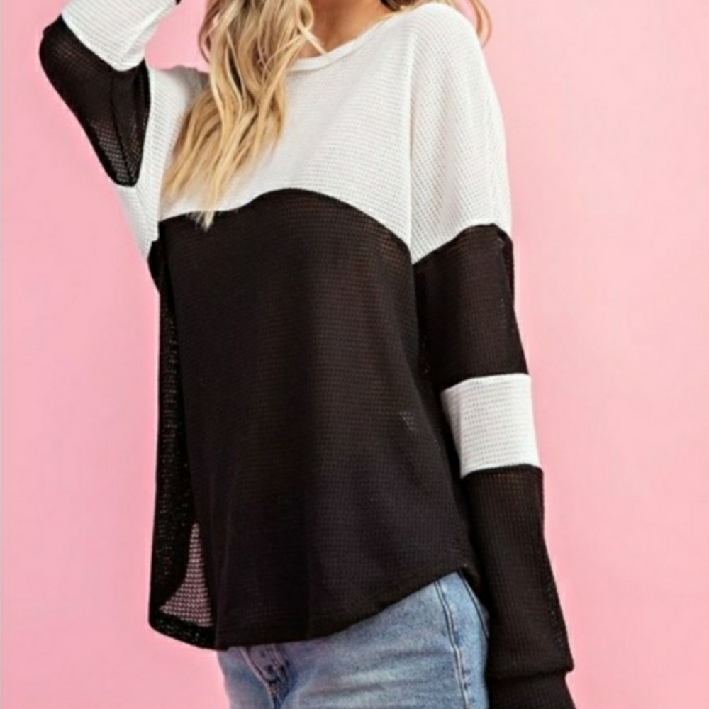 Color-block Waffle Knit Loose Fit Top - Picture 3 of 4